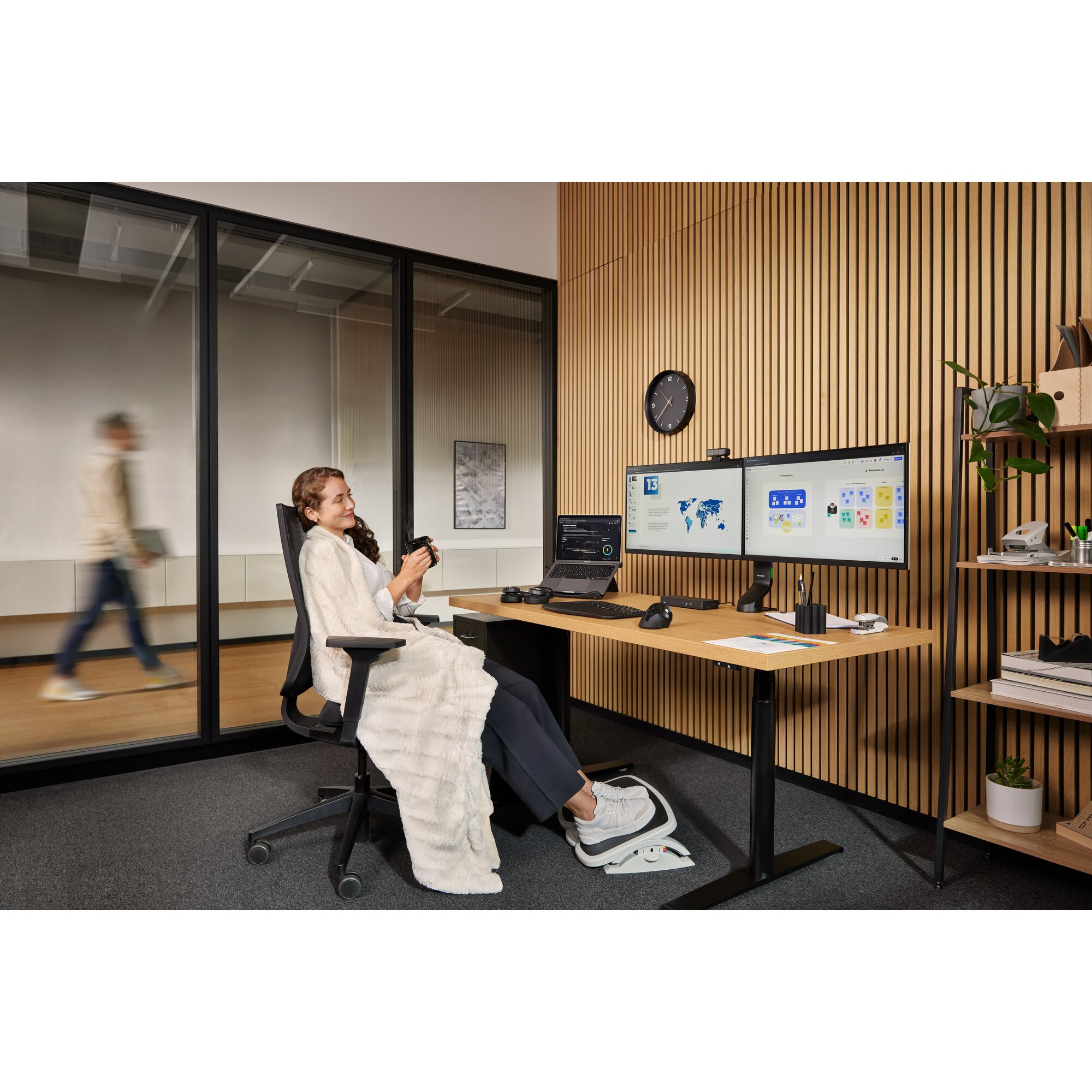 Kensington Pro Fit Ergo KB675 EQ TKL toetsenbord Thuis/Werk USB + RF Wireless + Bluetooth QWERTY Scandinavisch Zwart - Afbeelding 6